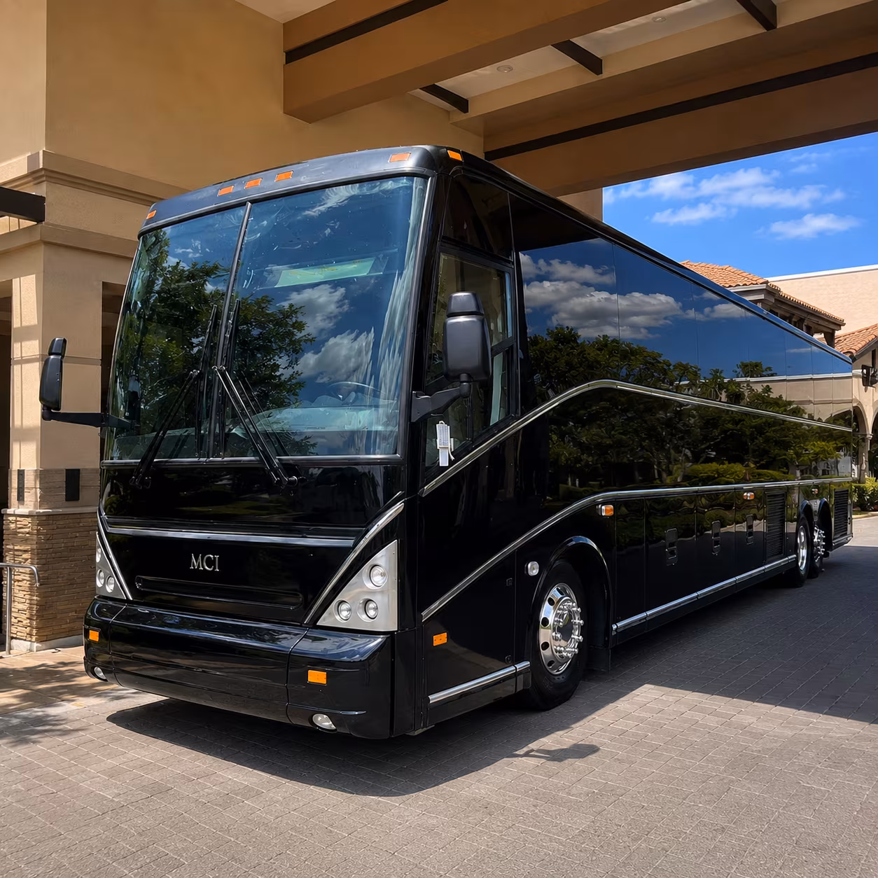 employee shuttle buses for surprise s loop 303 and bell road commuters