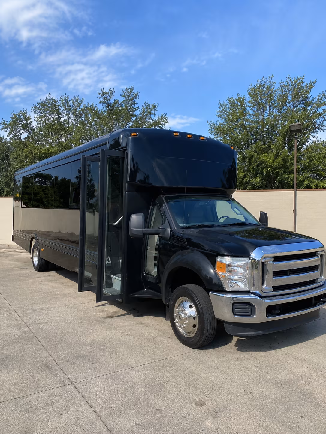 surprise 20 passenger party bus
